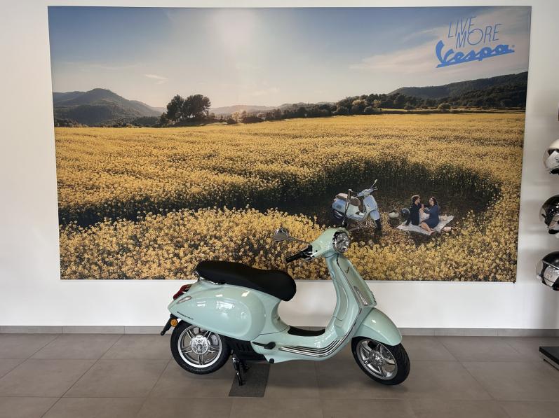 VESPA PRIMAVERA ELETTRICA 2.7 KW - 2.3 KWH - 45 KM/H - E5