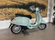 VESPA PRIMAVERA ELETTRICA 2.7 KW - 2.3 KWH - 45 KM/H - E5