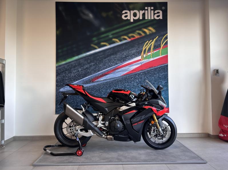APRILIA RSV4 1100 FACTORY E5+